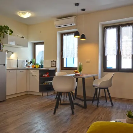 Cozy In Apartment